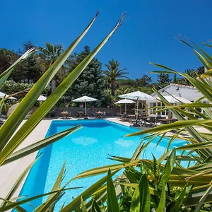 4* Hotel La Bastide Des Salins